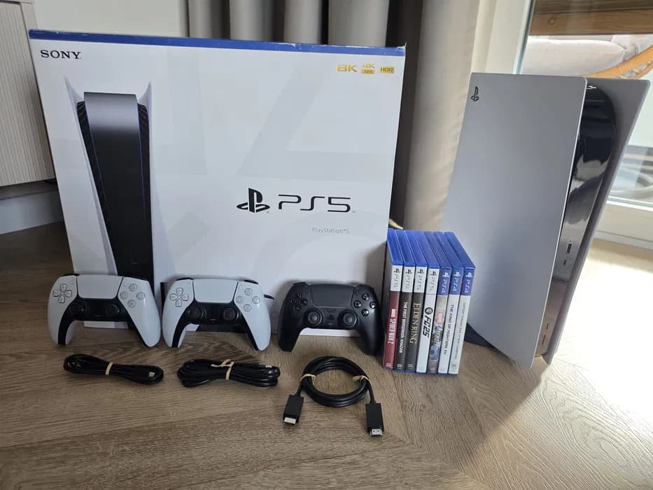 PS5 avec manette et jeux