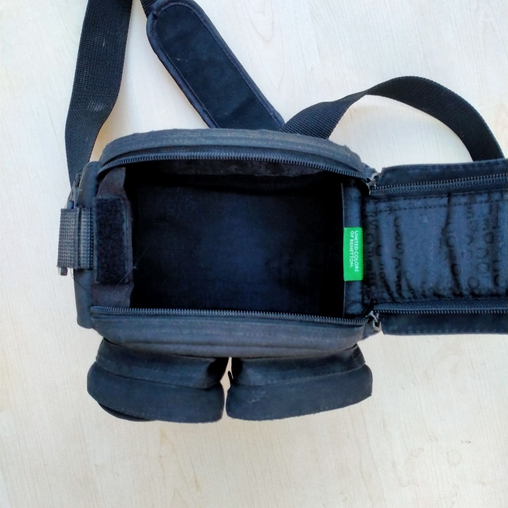 Appareil Photo Reflex Canon EOS 550D + Objectif 18-55mm IS + Sacoche BenettonWellness at work